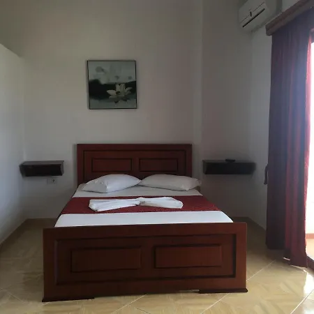 1 4* Sarandë